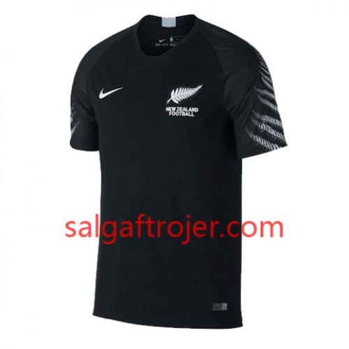 New Zealand Fodboldtrøjer Udebanesæt Kvindernes VM 2019 Kort ærmer New Zealand Fodboldtrøjer Udebanesæt Kvindernes VM 2019 Kort ærmer